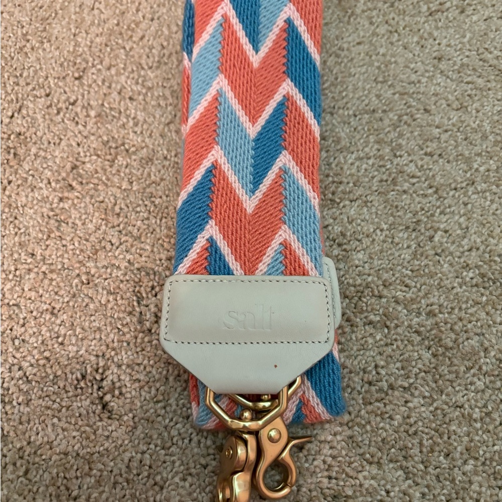 Salt branded non crossbody non adjustable or and & turquoise shoulder straps.